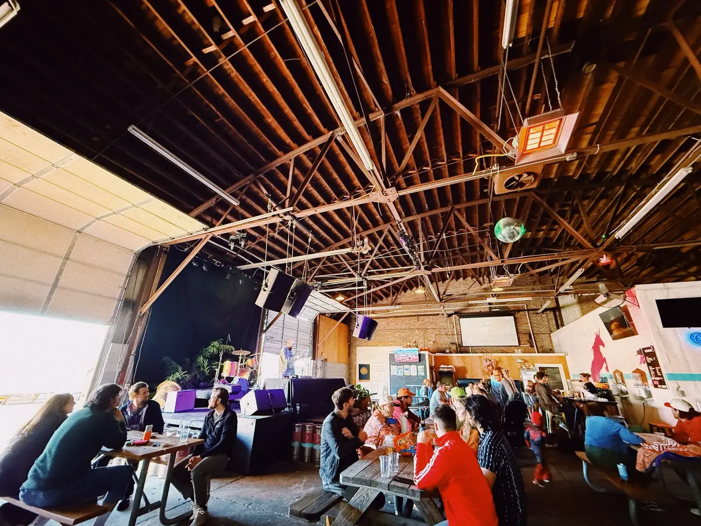 Lo-Fi Brewing taproom